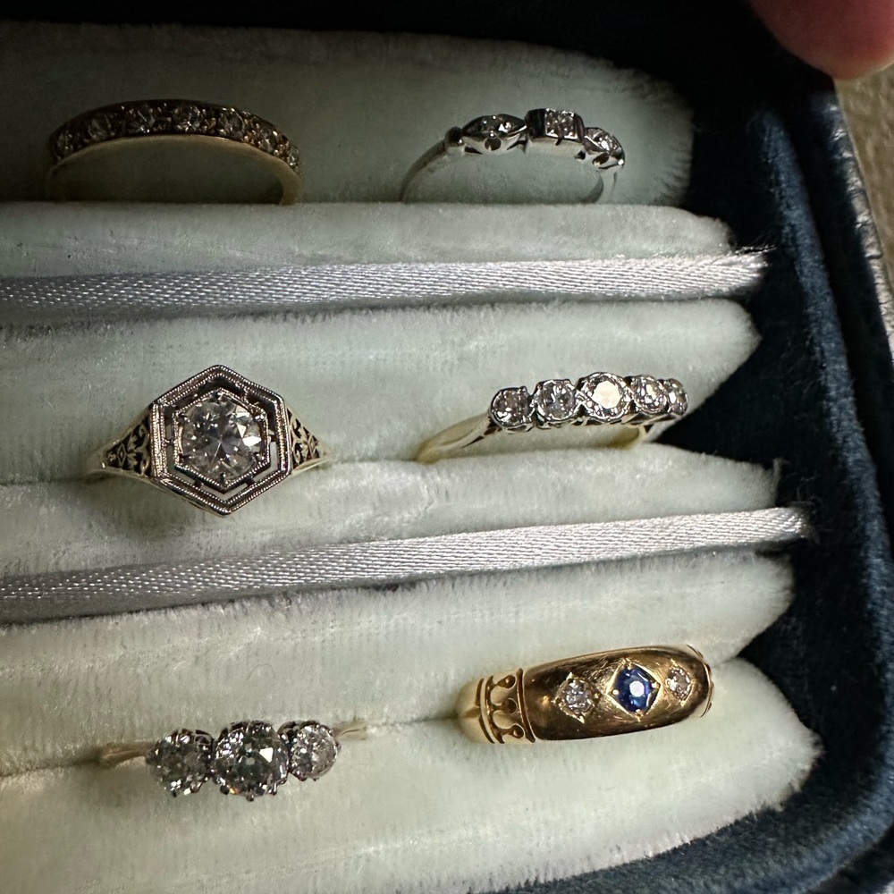 Antique 18K Gold Diamond Rings - Picture 8 of 11